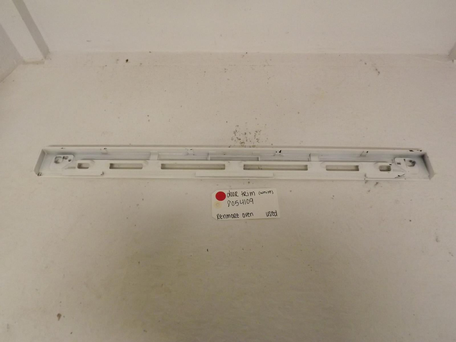 Kenmore Oven 8054109 Door Trim Used Kenmore Oven 8054109 Door Trim Used